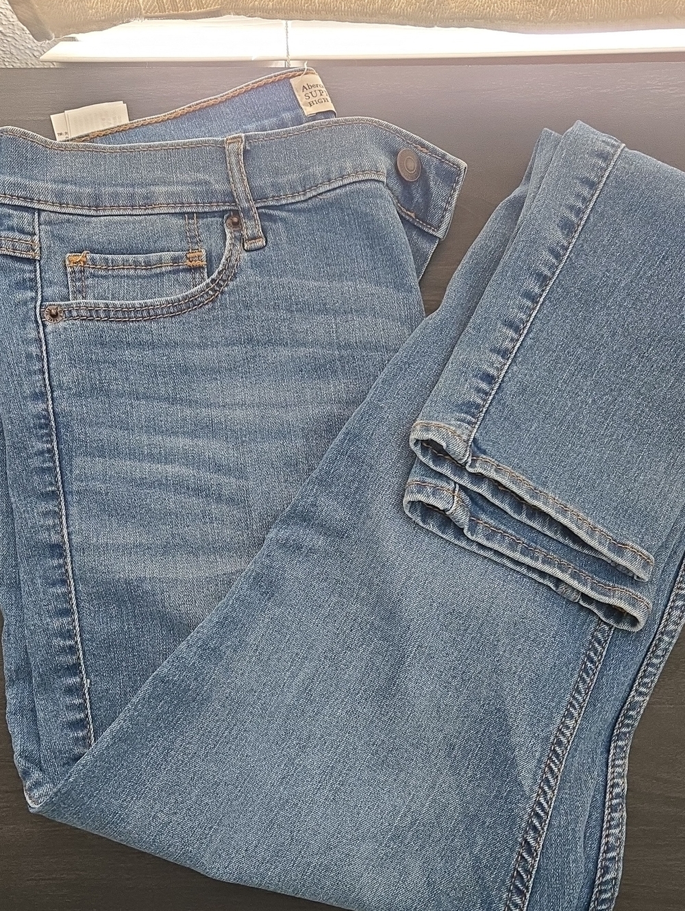 Abercrombie & Fitch SUPER SKINNY High Rise Light Blue Denim Jeans 12R W31/L31